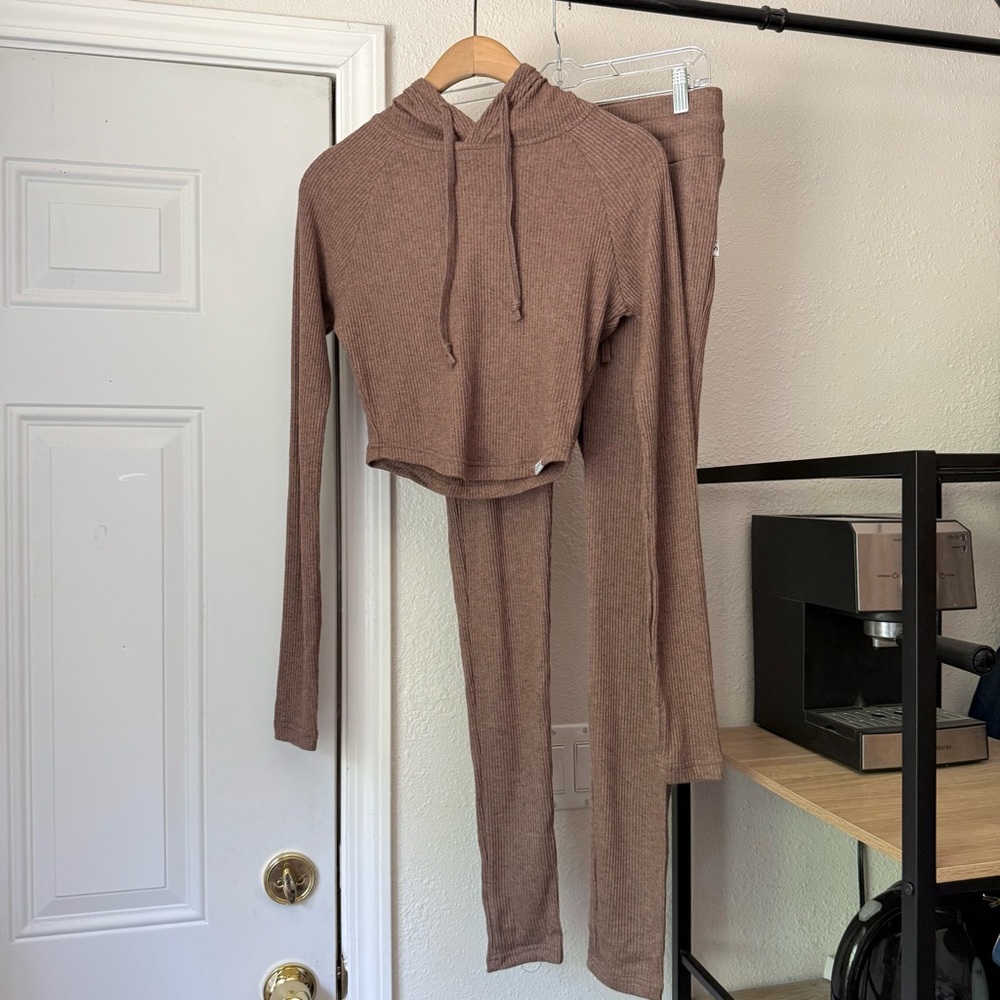 ILUS brown rib‎ ribbed knit cropped long sleeve hoodie pants athletic set